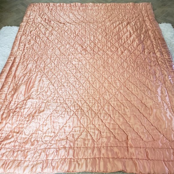 Lockport Vtg Quilted SATIN Comforter Blanket 66 x 85 Twin Pink Peach Thick Warm - Picture 9 of 16